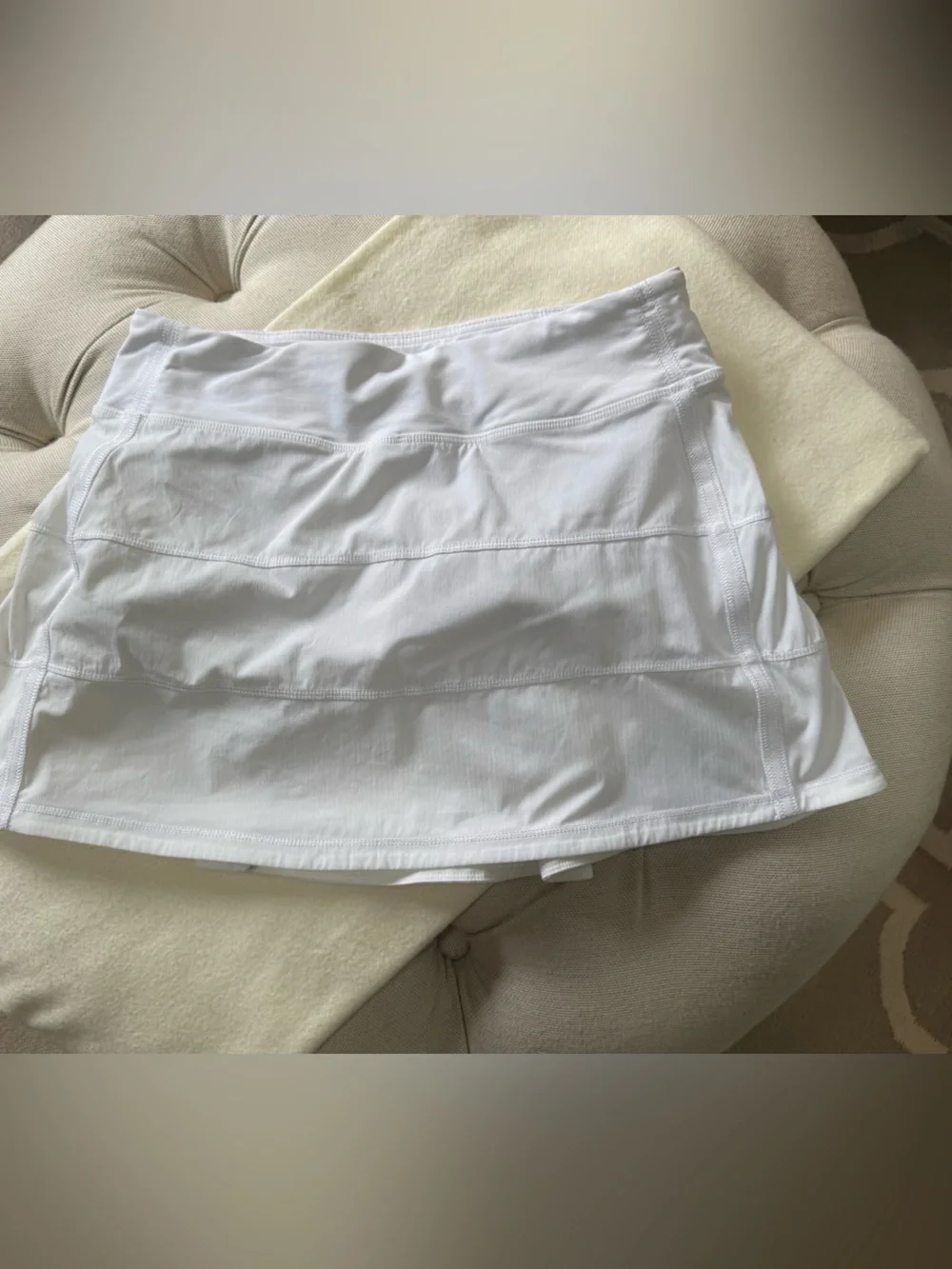lululemon Pace Rival  White Seam-Detail tennis skirt. 6 Tall.